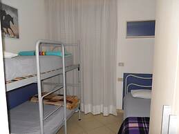 Modern Flat for 8 People With Swimming Pool