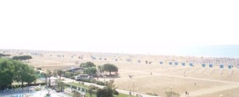 Modern Flat for 8 People With Swimming Pool