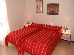 Lovely Villa With Garden in - Beahost