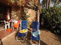 Lovely Villa With Garden in - Beahost