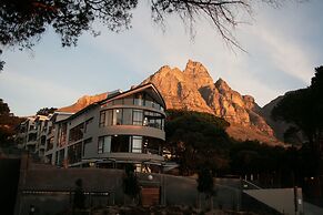 Three Bedroom Apartment in Camps Bay