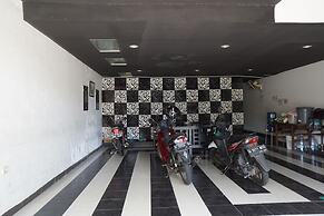 OYO 92863 Hotel Blessing