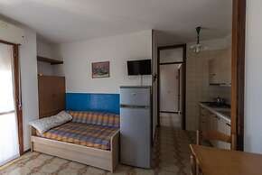 Seaside Flat With Terrace - Beahost