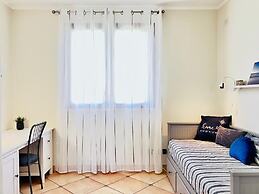 Countryside Villa With Private Pool and sea View