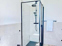 Countryside Villa With Private Pool and sea View