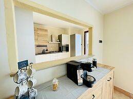 Countryside Villa With Private Pool and sea View