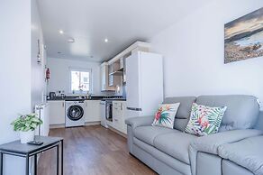 Swn Y Mor - 4 Bedroom - Llanelli