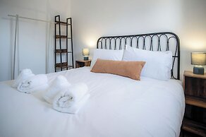 Swn Y Mor - 4 Bedroom - Llanelli