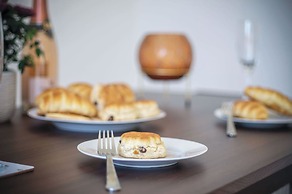 Swn Y Mor - 4 Bedroom - Llanelli