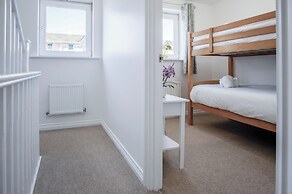 Swn Y Mor - 4 Bedroom - Llanelli