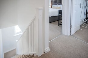 Swn Y Mor - 4 Bedroom - Llanelli