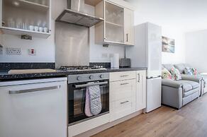 Swn Y Mor - 4 Bedroom - Llanelli