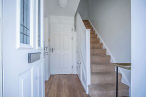 Swn Y Mor - 4 Bedroom - Llanelli