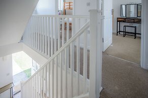 Swn Y Mor - 4 Bedroom - Llanelli