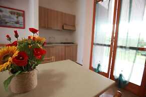 Beautiful Villa With Private Garden and Porch