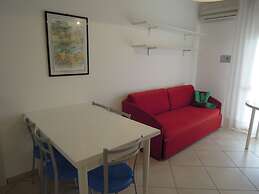 Comfortable Apartment Overlooking the sea