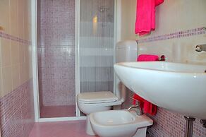 Comfortable Apartment Overlooking the sea