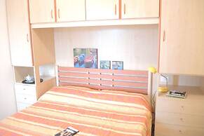 Modern Flat With Terrace - Beahost Rentals