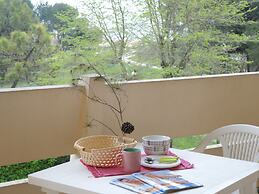 Modern Flat With Terrace - Beahost Rentals