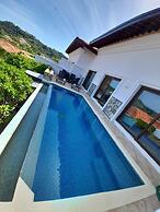Pristine Bay Villas