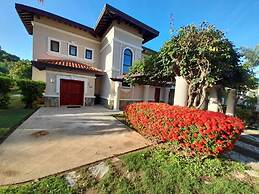 Pristine Bay Villas