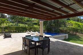 Pristine Bay Villas