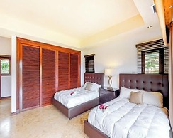 Pristine Bay Villas