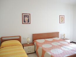 Adorable Apartment With Swimming Pool