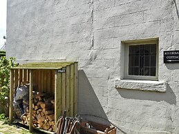 Riverbank Cottage
