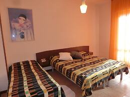 Comfy One-bedroom Apartment With Terrace and Lift