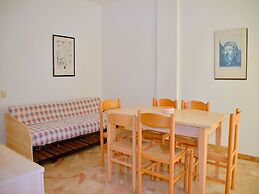 Cozy Seaview Flat - Beahost