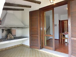 Incredible Apartment With Private Garden - Beahost