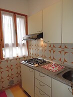 Villa With Private Garden and Barbeque - Beahost