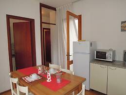 Villa With Private Garden and Barbeque - Beahost