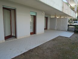 Wonderful Apartment Close to the Beach With Garden