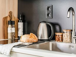 Sanders Port Piraeus