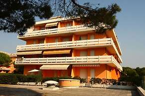 Nice Three-bedroom Flat With Balcony