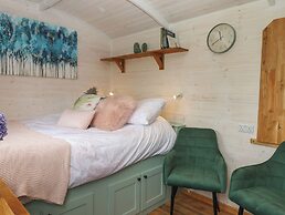 Lottie's Hut