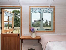 Lottie's Hut