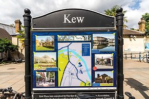 NEW Cosy 1BD Flat Close to Kew Gardens Richmond