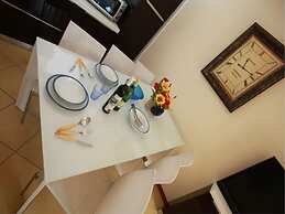 Charming sea Front View Apartment-beahost Rentals