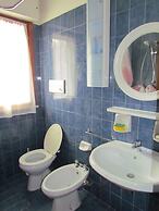 Homely Apartment With Shared Pools - Beahost