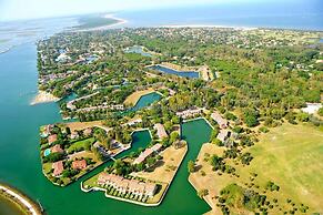 Fantastic Villa With Pool Surrounded by Nature