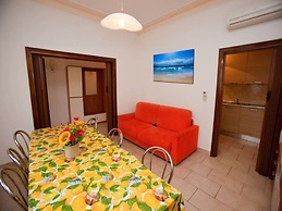 Beautiful sea View Apartment for 12 Guests