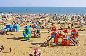 Splendid Two-room Apartment for 4 People Near the sea - By Beahost Ren