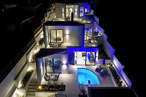 White Cliff Luxury Suites