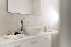 White Cliff Luxury Suites