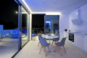 White Cliff Luxury Suites