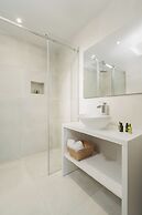 White Cliff Luxury Suites