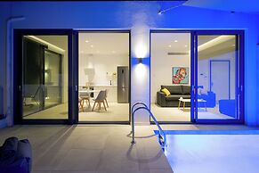 White Cliff Luxury Suites